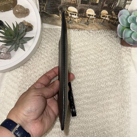 Coach Small Black Crossgrain Leather Gold Tone LogoโZip Wristlet Wallet - Picture 5 of 10